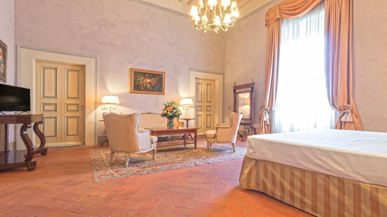 Badia Di Campoleone Villa Arezzo Habitación foto