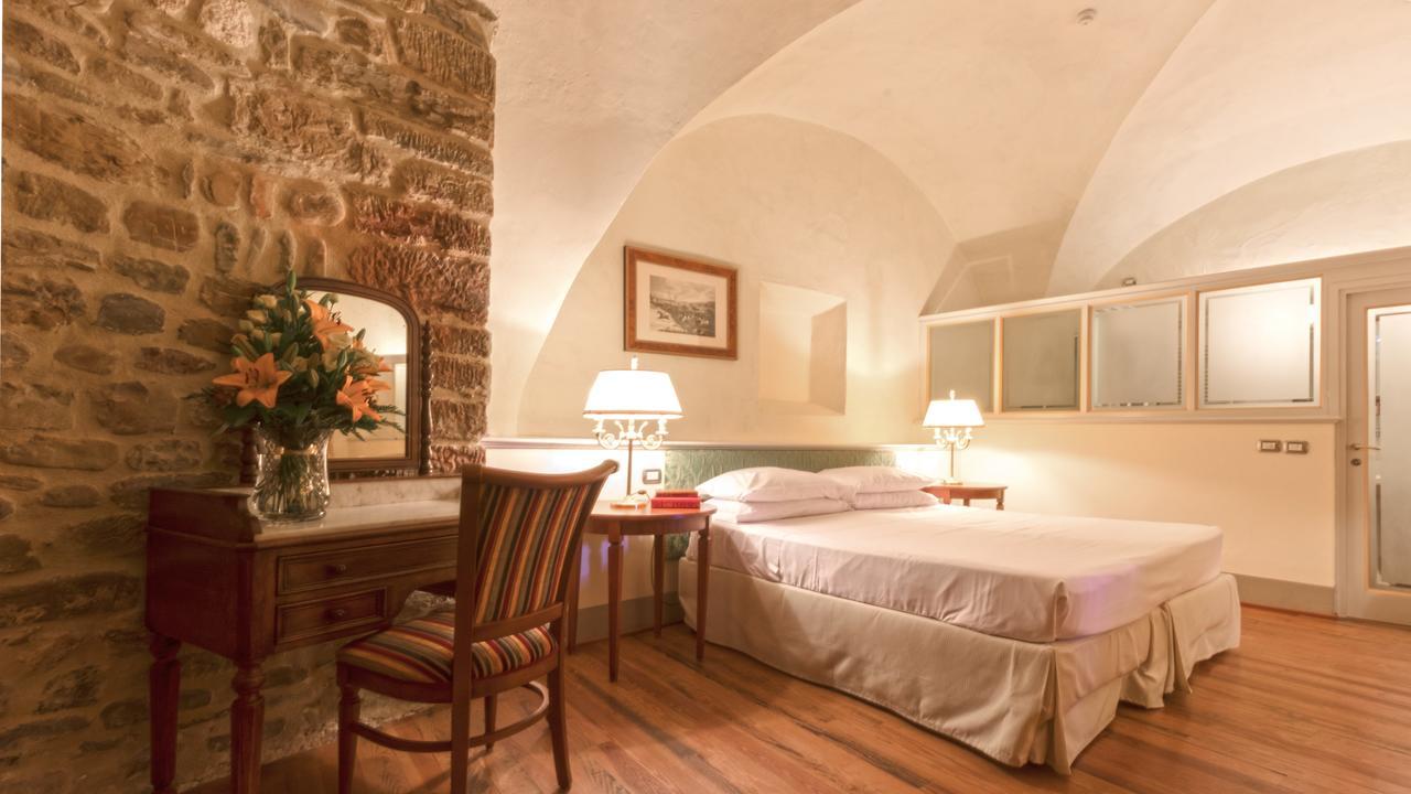 Badia Di Campoleone Villa Arezzo Habitación foto