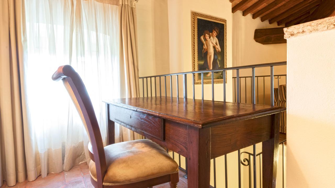 Badia Di Campoleone Villa Arezzo Habitación foto