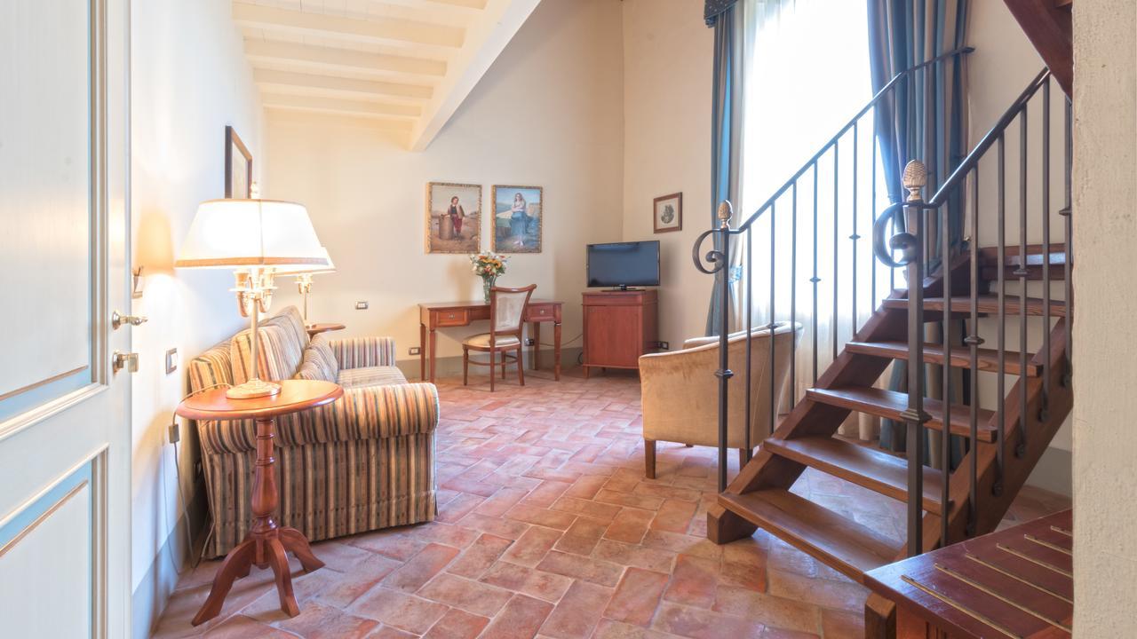 Badia Di Campoleone Villa Arezzo Habitación foto